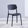 Однотонный дизайнерский стул из пластика в скандинавском стиле черного цвета