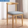 Креативный стульчик в современном стиле под цвет дерева с серой мягкой подушкой