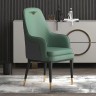 Мягкое кожаное кресло в современном дизайне зеленого цвета