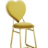 Оригинальный стул со спинкой в форме сердца из фланели желтого цвета